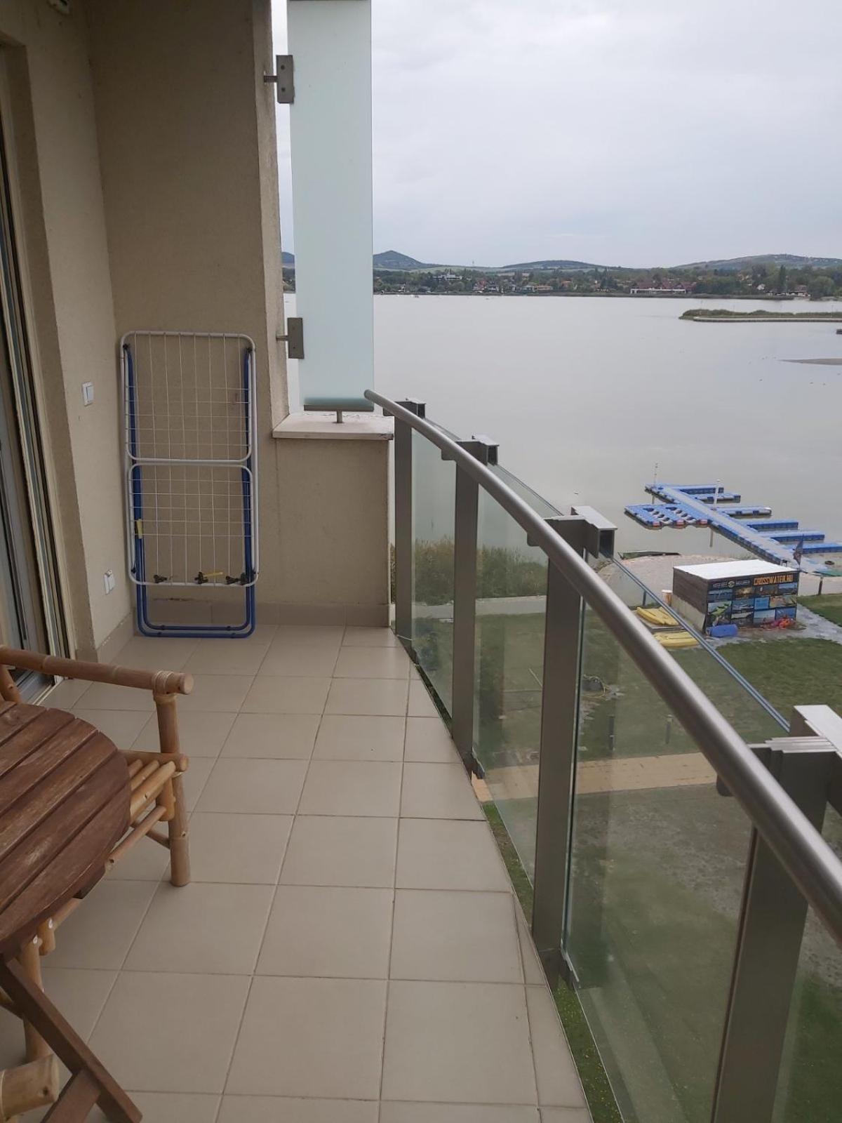 Wellness Apartments In แวแลนแซ ภายนอก รูปภาพ