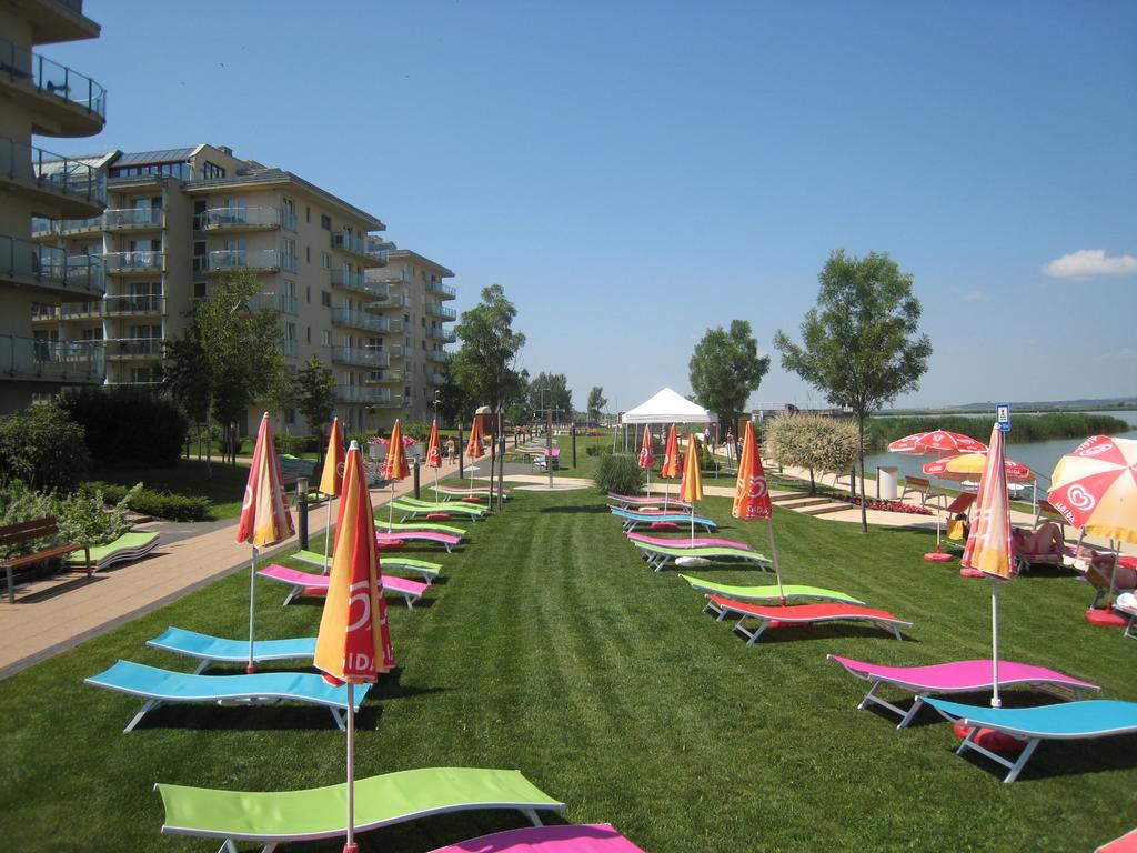 Wellness Apartments In แวแลนแซ ภายนอก รูปภาพ