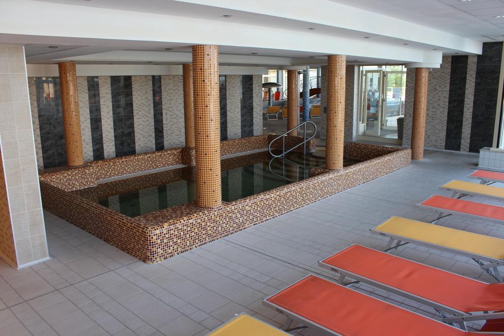 Wellness Apartments In แวแลนแซ ภายนอก รูปภาพ
