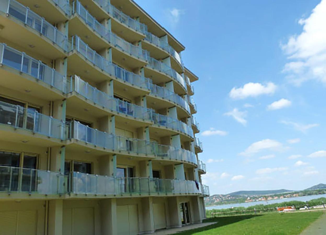 Wellness Apartments In แวแลนแซ ภายนอก รูปภาพ